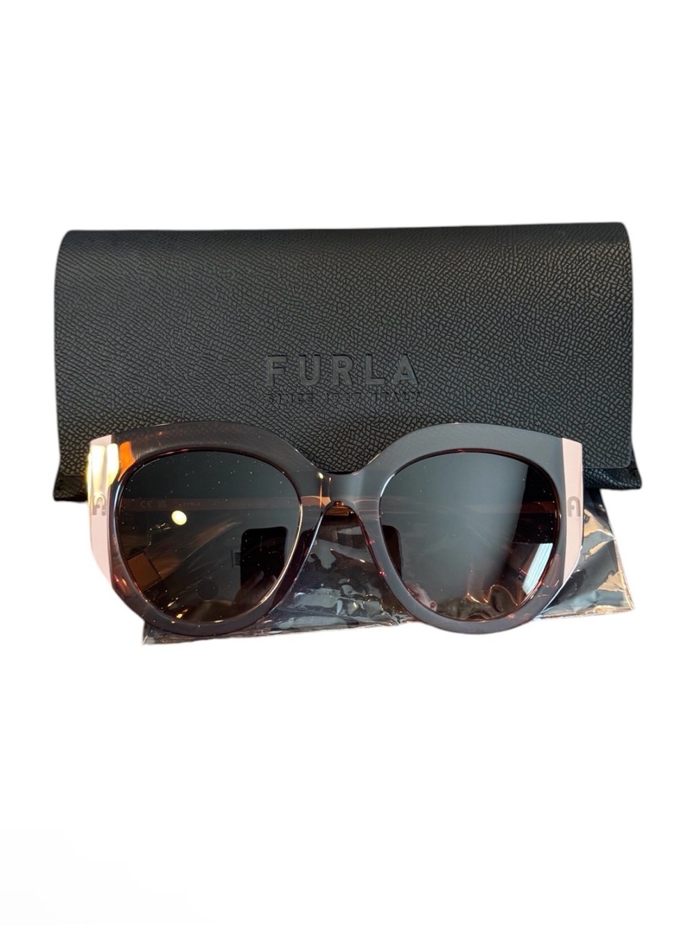 Furla Two-Tone Brown Cat-Eye Sunglasses w/branded case/cleaning cloth new